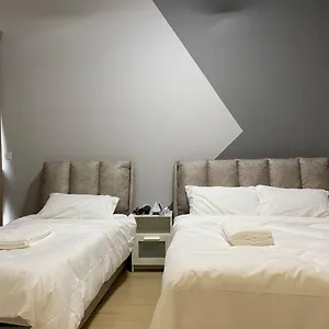 Lucky Continew 1 Bedroom - Trx Kl Апартаменты