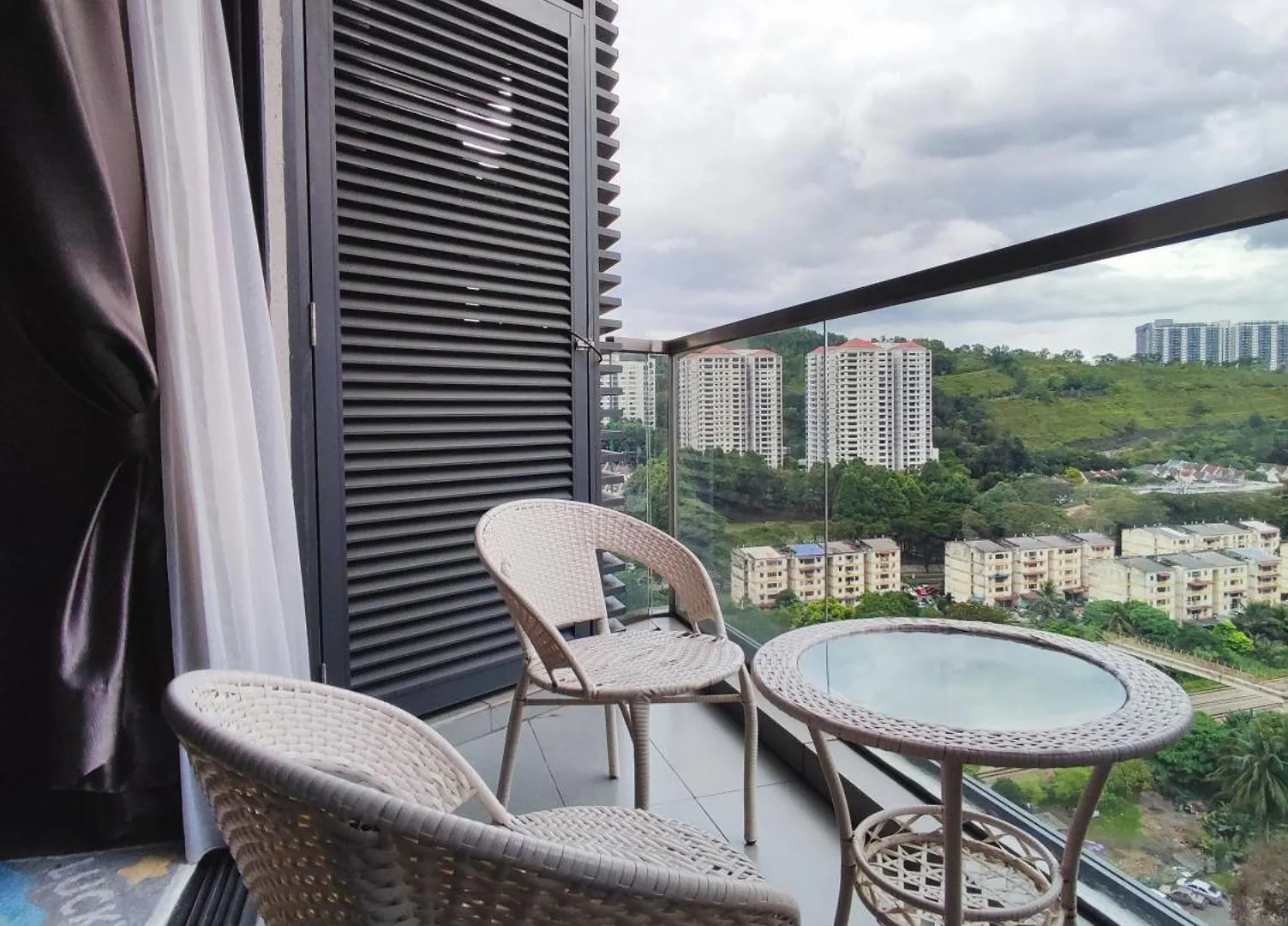 Petalz Residence Family Suite Near Mid Valley, Bukit Jalil, Sunway Куала-Лумпур 0*,